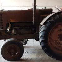 Trattrice Fiat 700 con motore diesel Junkers