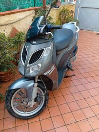 Aprilia sportcity 200 Intero o Ricambi 