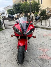 Yamaha r1