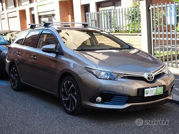 TOYOTA Auris - 2016