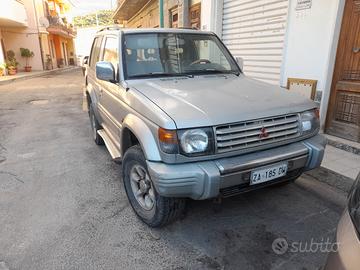 mitsubishi pajero 2.5