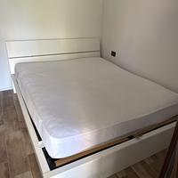 Letto matrimoniale contenitore bianco