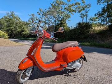 Vespa primavera 150