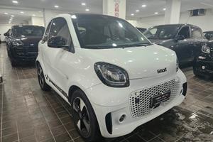 NUOVA SMART FORTWO EQ PRIME TOTAL WHITE IDENTITY B
