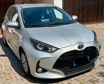 TOYOTA Yaris Hybrid