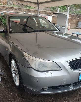 bmw 530d touring e61 per pezzi di ricambio