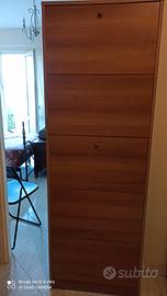 Scarpiera in legno a ribalta