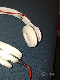 cuffie con filo bianche