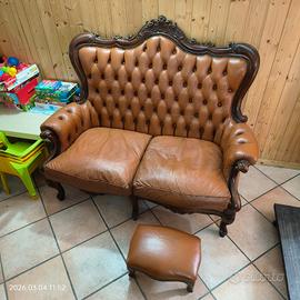 Divano anni '80 con poggia piedi