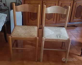 Coppia di sedie con seduta in paglia