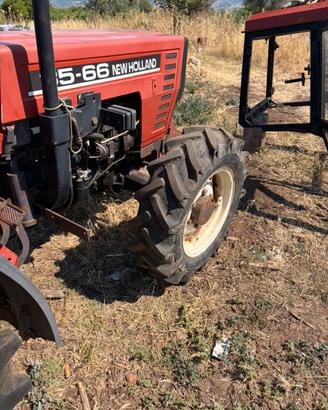 Trattore Fiat New Holland 35-66