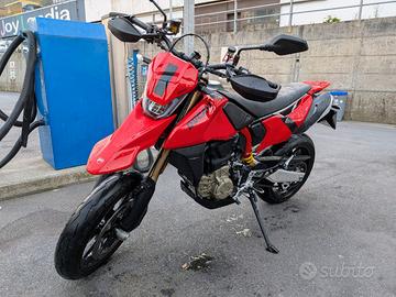 Ducati Hypermotard 698