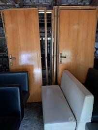 Divanetti e porte