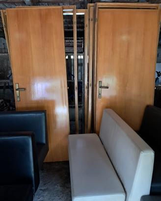 Divanetti e porte