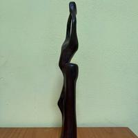 statuetta donna