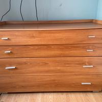 Mobile con cassetti in legno