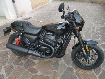 Harley Davidson-Street Rod 750