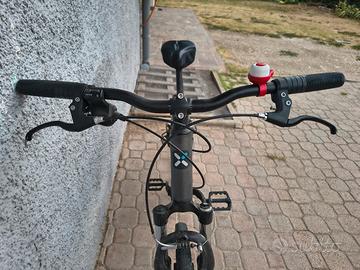 mountan bike BTWIN River side 500