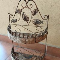 Applique bagno in vimini e ferro battuto