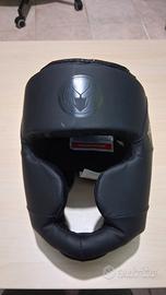 Caschetto da boxe TRJ nero 