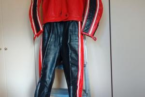 TUTA DA MOTO IN PELLE DAINESE