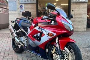 Honda cbr rr 929