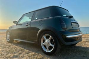 Mini one d 1.4 diesel toyota (r50)