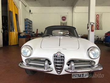 Alfa Romeo Giulietta SPIDER CON HARD TOP PININFARI