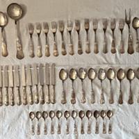 Servizio di posate argentate