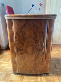 Macchina da cucire a pedale