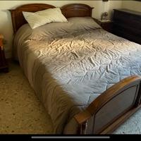 Stanza da letto in legno massello