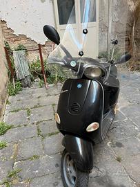 Vespa 50 et2