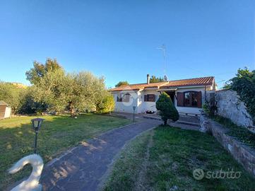 CASA INDIPENDENTE A CALCATA