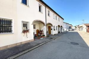 4 LOCALI A ALFONSINE