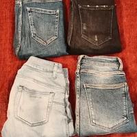 4 Paia di Jeans Donna Stessa Taglia