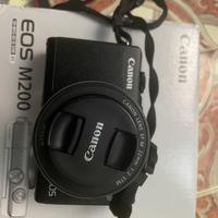 Canon M 200 Canon EF M 22 mm