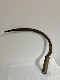 Antica falce messoria o falcetto da collezione