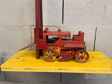 Ruspa /trattore in metallo 32x35 anni 70 .