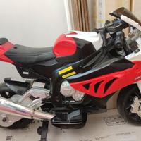 Moto BMW elettrica per bimbi 