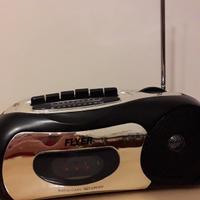 Stereo portatile con mangiacassette