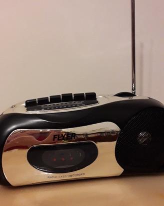 Stereo portatile con mangiacassette