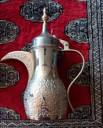 Caffettiera araba in german silver.