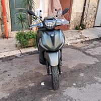 piaggio beverly 400s 