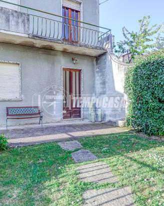 BORGOMANERO - SOLUZIONE SEMINDIPENDENTE DA RISTRUT