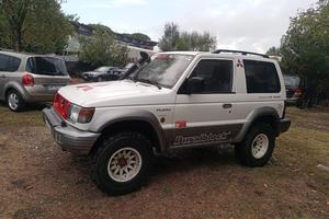 mitsubishi pajero v20