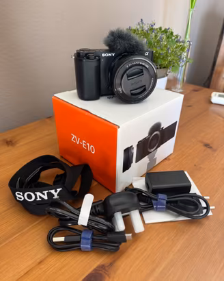 Sony ZV-E10 + obiettivo 16-50mm OSS