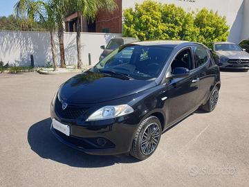LANCIA Ypsilon 1.2 69 CV 5 porte Gold