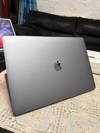 MacBook Pro 15 pollici Early 2016 i7 16Gb RAM 512 