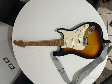 FENDER Standard Stratocaster MN Brown Sunburst Tin