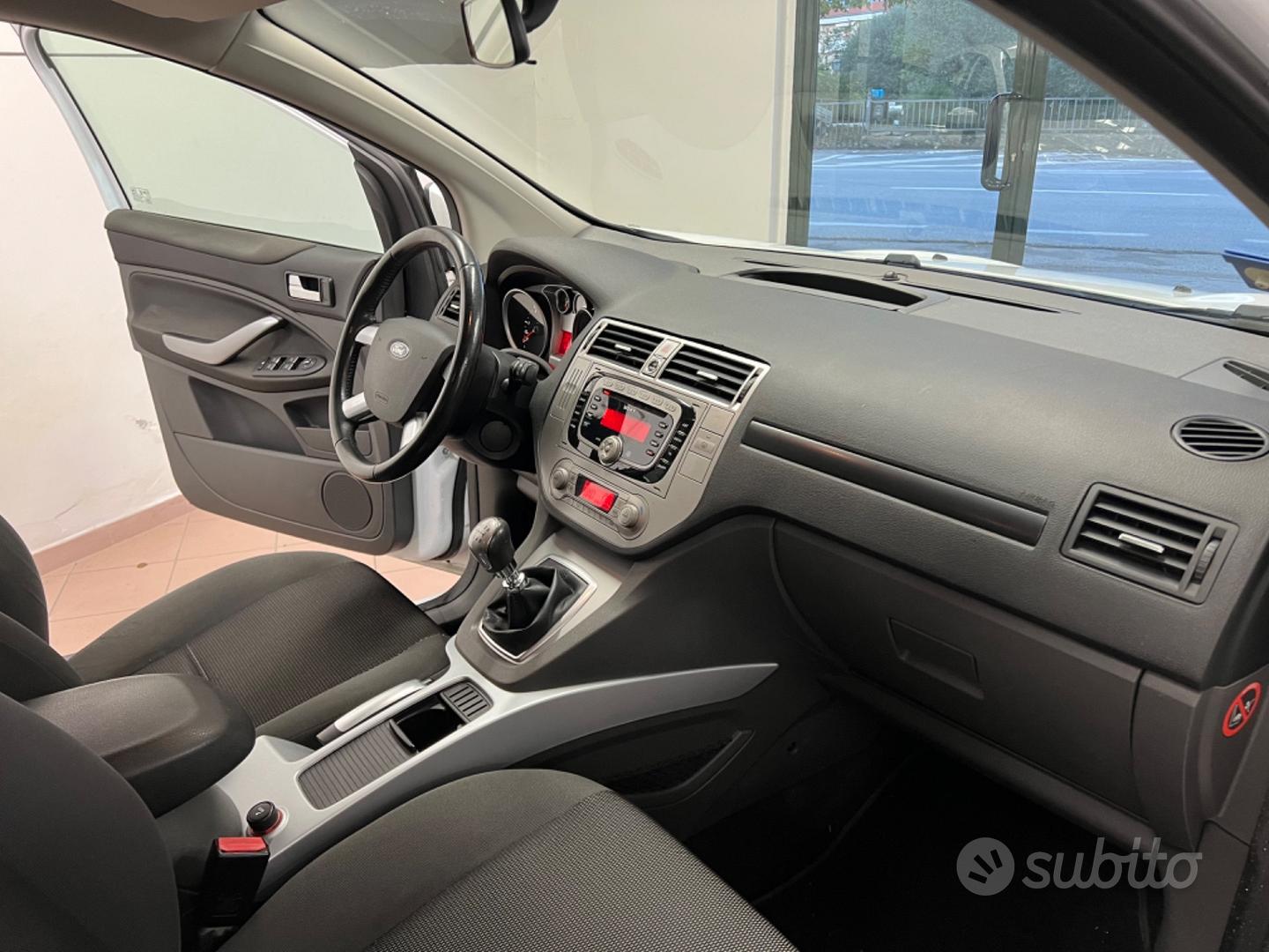 Auto Kuga FORD Nuove Montevarchi